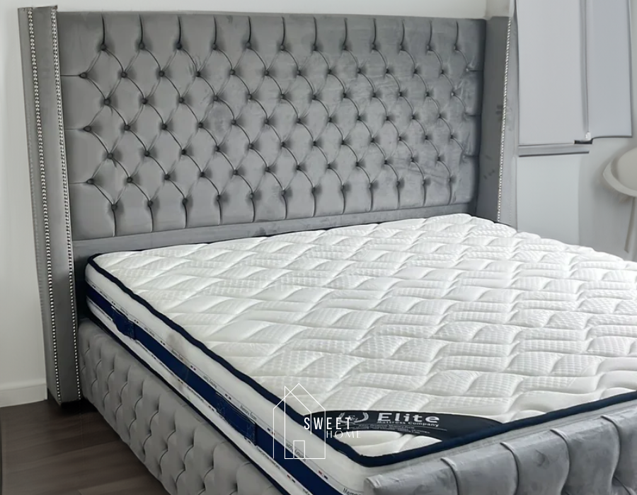 Cadre de Lit CLOUTE (Velours)